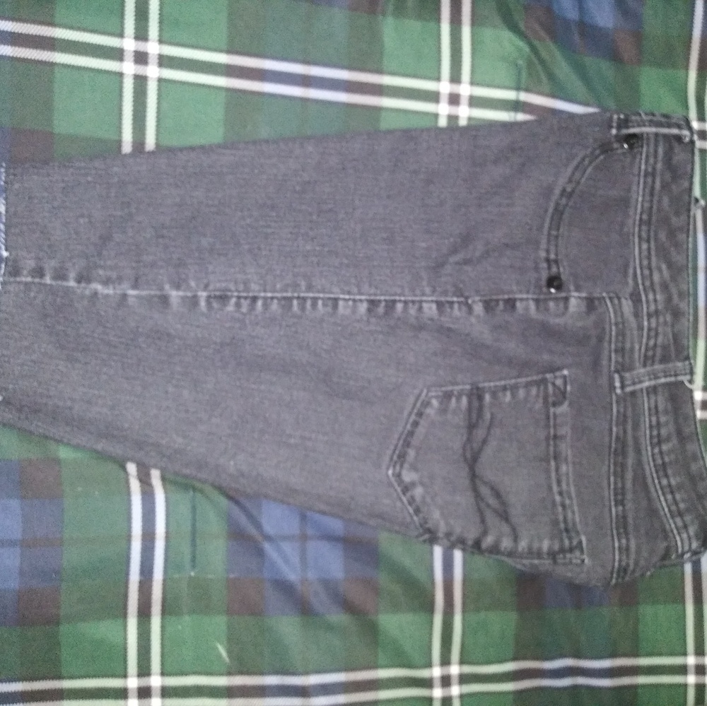 Shorts - Picture 2 of 5